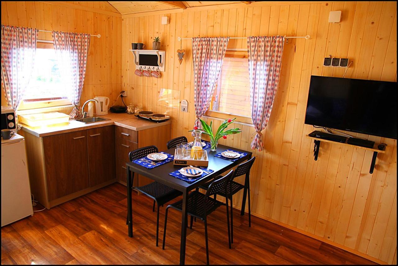 Przystan Ciszy Villa ยานตาร์ ภายนอก รูปภาพ